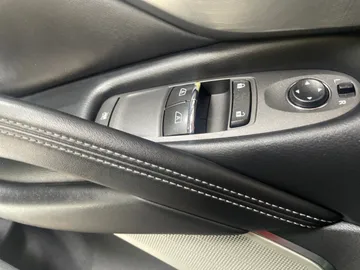 2017 INFINITI Q60 - image 26