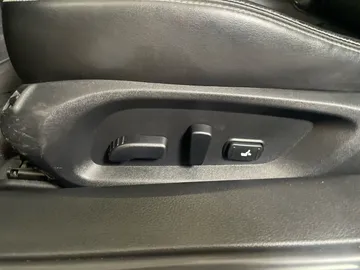 2017 INFINITI Q60 - image 19