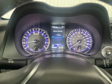 2017 INFINITI Q60 - image 16