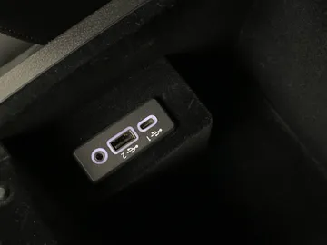 2022 INFINITI Q60 - image 28