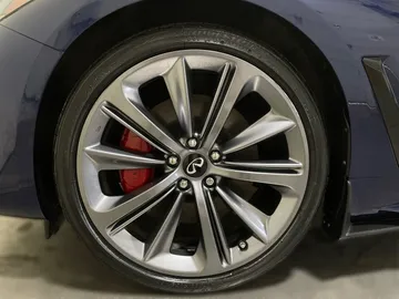 2022 INFINITI Q60 - image 7