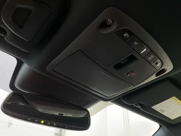 2022 INFINITI Q60 - image 17