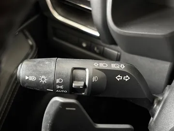 2021 Nissan Rogue - image 20