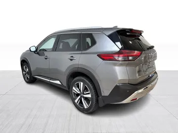 2021 Nissan Rogue - image 12