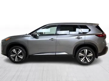 2021 Nissan Rogue - image 11