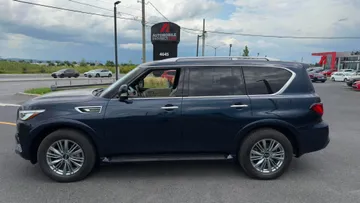 2024 INFINITI QX80 - image 4