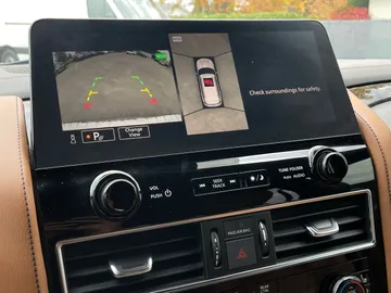 2022 INFINITI QX80 - image 26