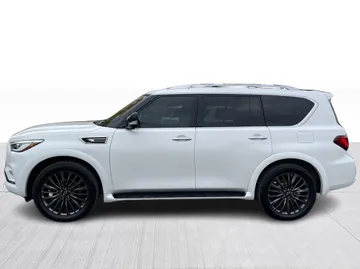 2022 INFINITI QX80 - image 12