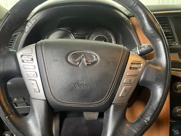 2018 INFINITI QX80 - image 18