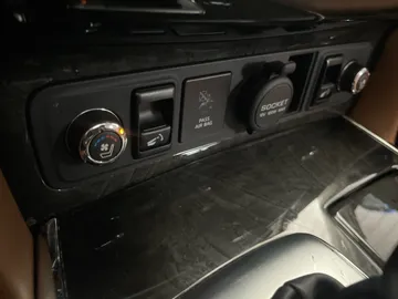 2018 INFINITI QX80 - image 32