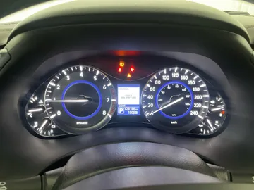 2018 INFINITI QX80 - image 17