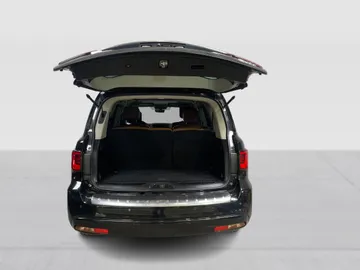 2018 INFINITI QX80 - image 13
