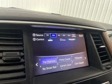 2018 INFINITI QX80 - image 36