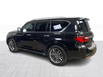 2018 INFINITI QX80 - image 11