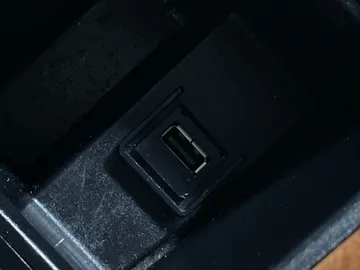 2017 INFINITI QX80 - image 32