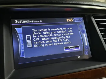 2017 INFINITI QX80 - image 31