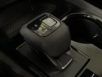 2024 Nissan Rogue - image 23
