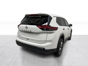2024 Nissan Rogue - image 14