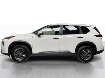 2024 Nissan Rogue - image 10