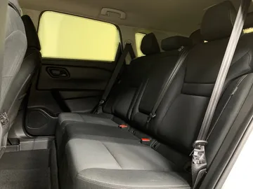 2024 Nissan Rogue - image 15
