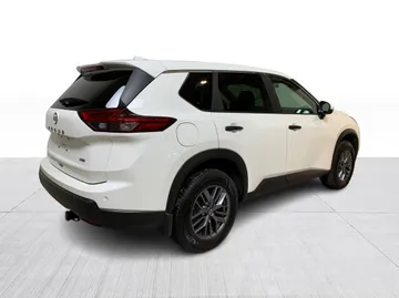 2024 Nissan Rogue - image 14