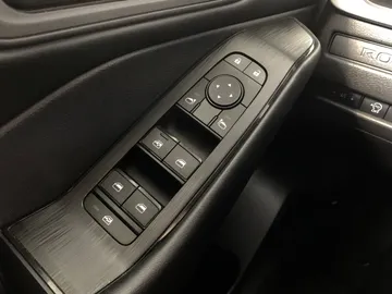 2024 Nissan Rogue - image 23