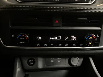 2024 Nissan Rogue - image 21