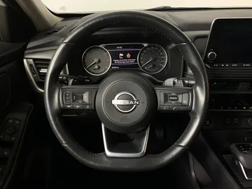 2024 Nissan Rogue - image 17