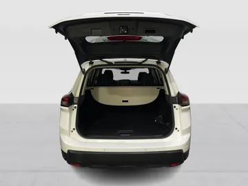2024 Nissan Rogue - image 12