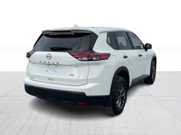 2024 Nissan Rogue - image 14