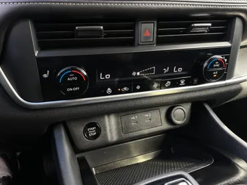 2024 Nissan Rogue - image 20