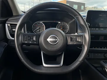 2024 Nissan Rogue - image 17