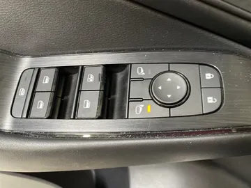 2024 Nissan Rogue - image 22