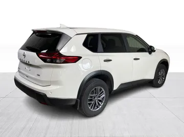 2024 Nissan Rogue - image 13