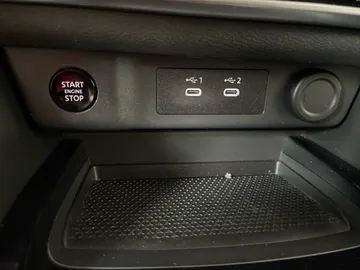 2024 Nissan Rogue - image 24