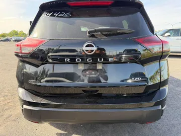 2024 Nissan Rogue - image 6