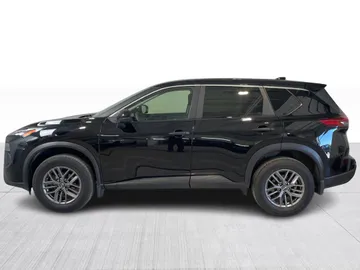 2024 Nissan Rogue - image 8