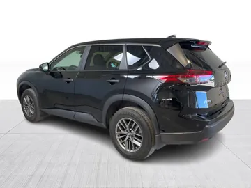 2024 Nissan Rogue - image 9