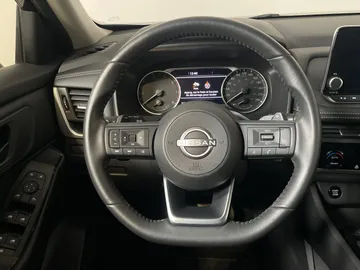 2024 Nissan Rogue - image 16