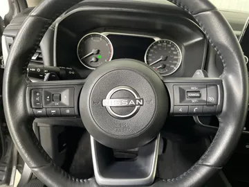 2024 Nissan Rogue - image 16