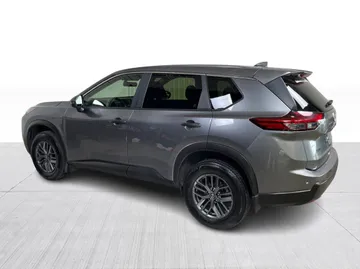 2024 Nissan Rogue - image 10