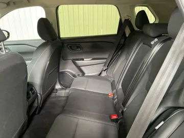 2024 Nissan Rogue - image 14