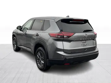 2024 Nissan Rogue - image 11