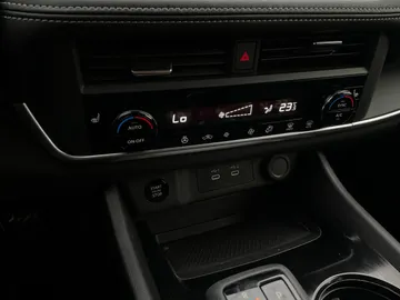 2024 Nissan Rogue - image 20