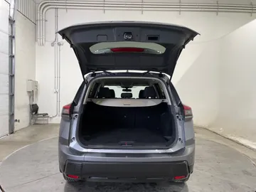 2024 Nissan Rogue - image 13
