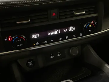 2024 Nissan Rogue - image 20
