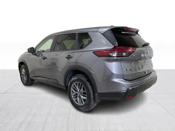 2024 Nissan Rogue - image 10