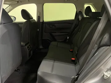 2024 Nissan Rogue - image 15