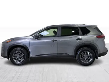 2024 Nissan Rogue - image 9