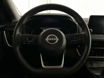 2024 Nissan Rogue - image 17